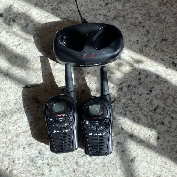 Midland - LXT500VP3, 22 Channel FRS Walkie Talkie’s (Pair Pack) (Black) - Picture 2 of 10